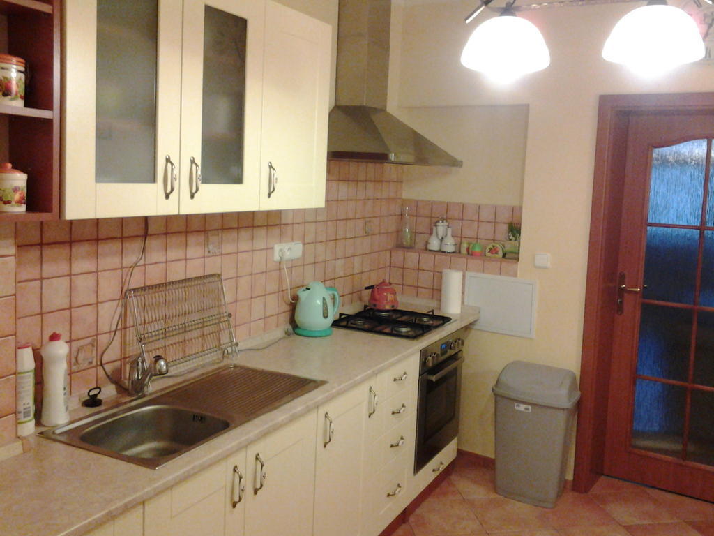 Apartment U Tri Jehnatek *
