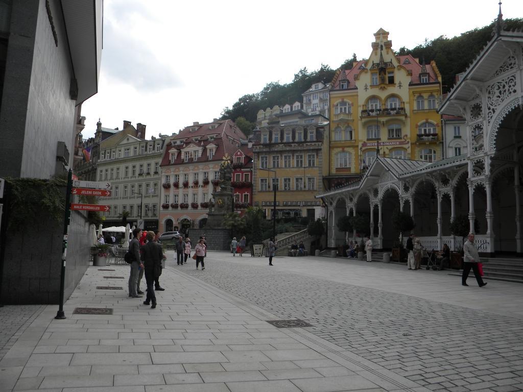 U Tri Jehnatek Karlovy Vary